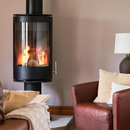 Swallow Barn At Millfields Farm Cottages Ashbourne  Exteriör bild