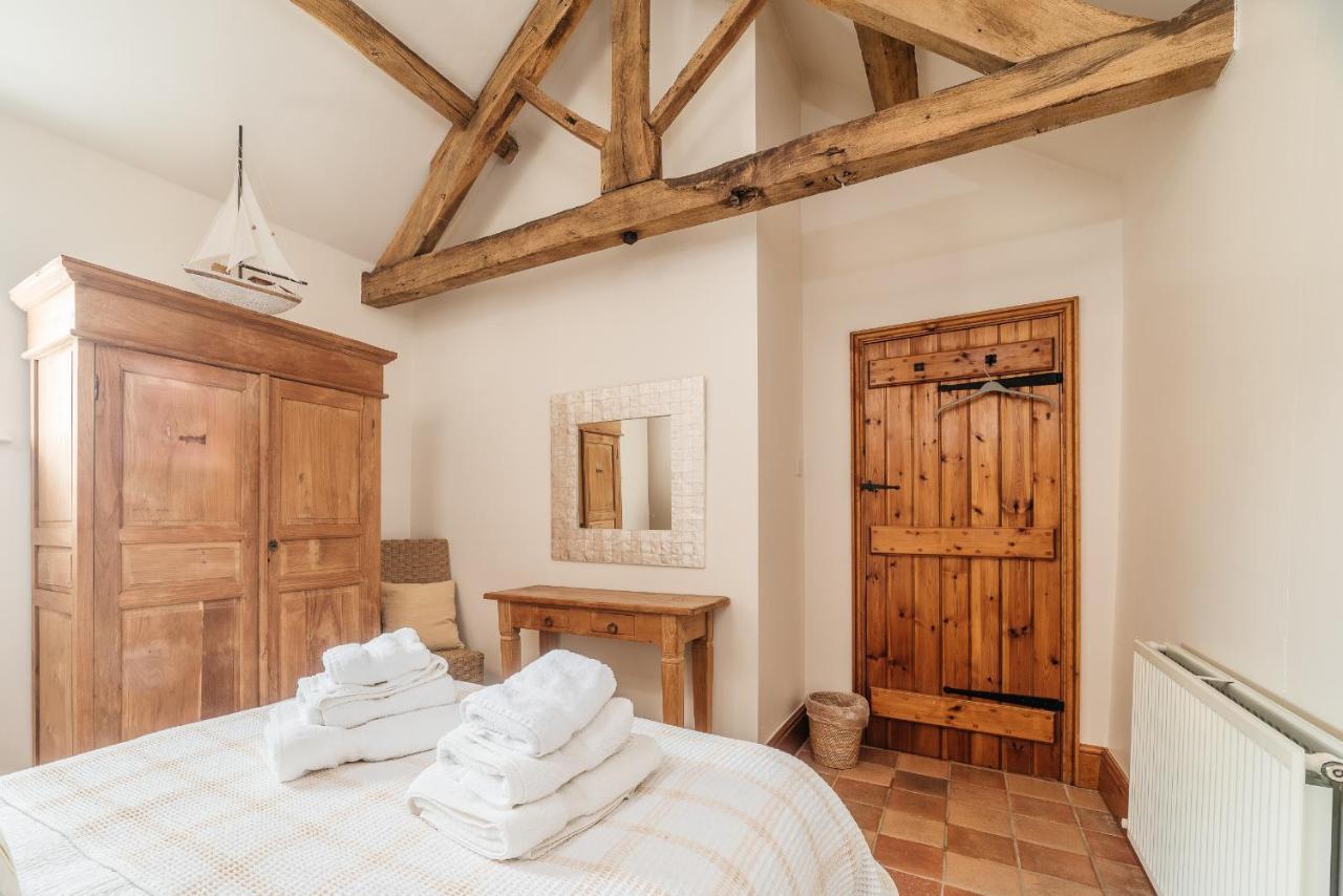 Swallow Barn At Millfields Farm Cottages Ashbourne  Exteriör bild